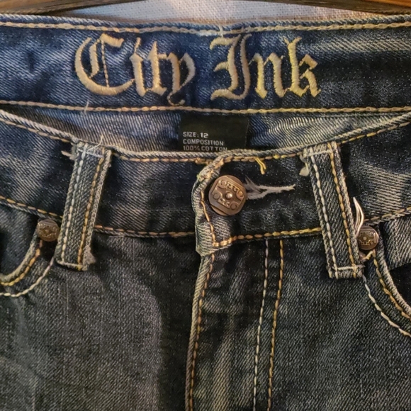 City Ink Distressed Whiskers Denim Ombre Blue Jeans - Picture 2 of 5
